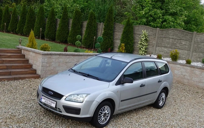 Ford Focus cena 7900 przebieg: 315000, rok produkcji 2005 z Zawidów małe 67
